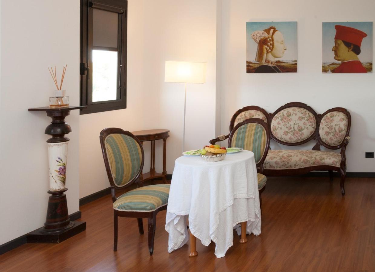 Hotel Mamiani & Relaxing Spa אורבינו חדר תמונה